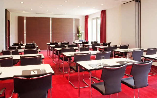 Sheraton Duesseldorf Airport Hotel