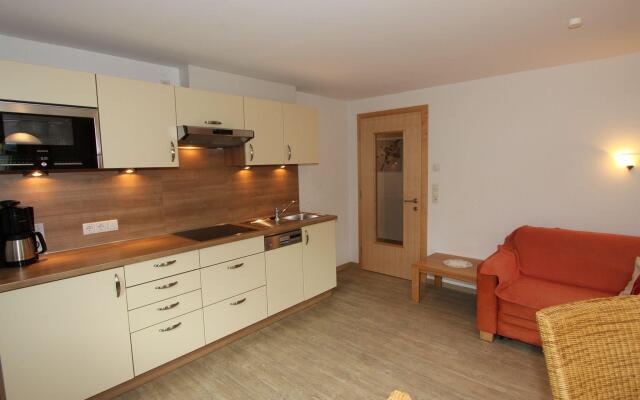 Spacious Apartment in Uderns near Ski Area