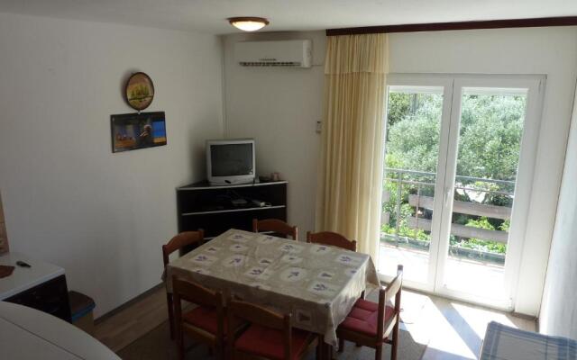 Three bedroom apartment & studio - Apartments Ždrijac - AE1020