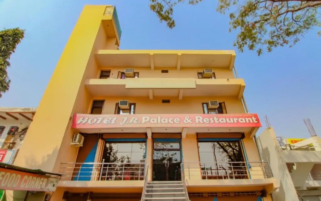J R Palace by OYO Rooms