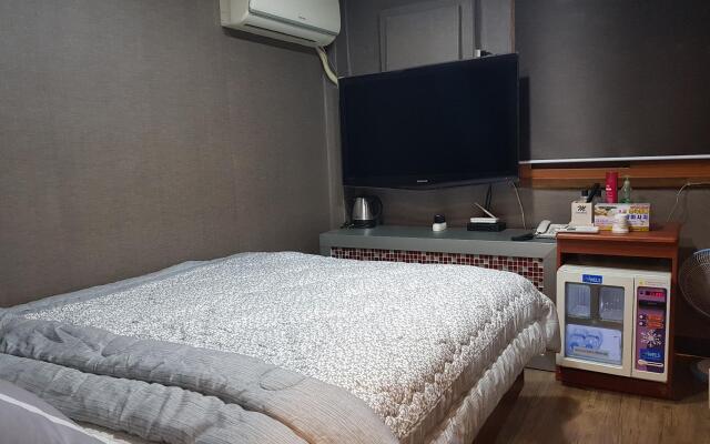 Busan Inn Motel