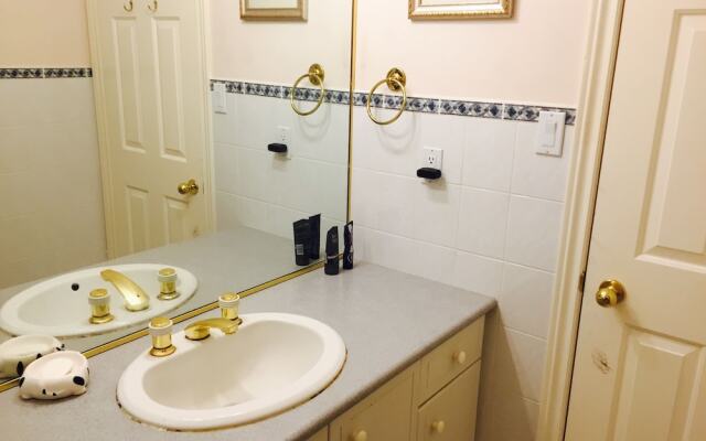 Fraser River Richmond Bed & Breakfast