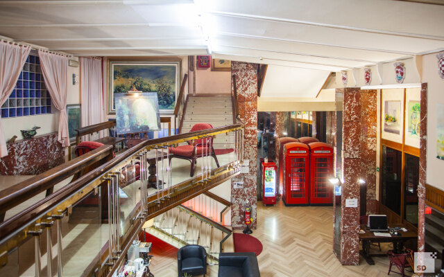 Hotel La Pace