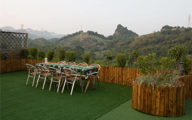 Yangshuo Village Retreat