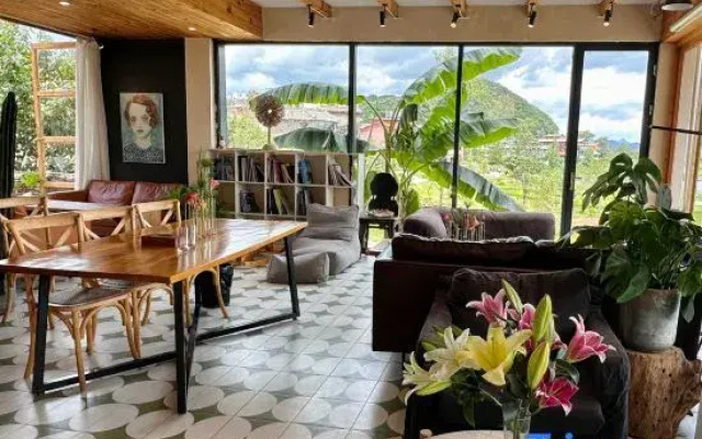 Wild House Villa Sunset Lake View Coffee Designer Hotel