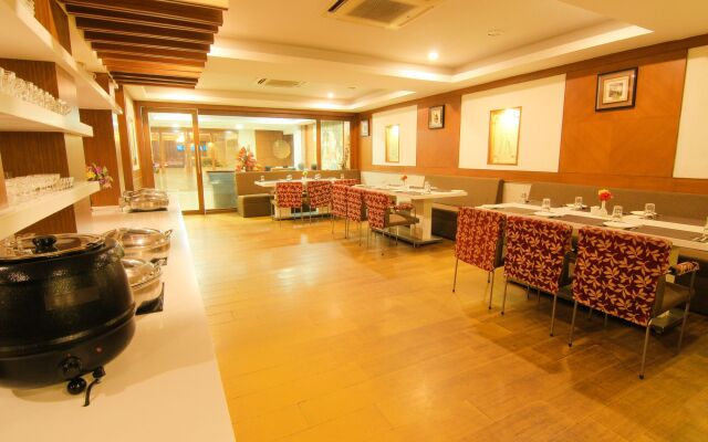 Maple Tree Hotels