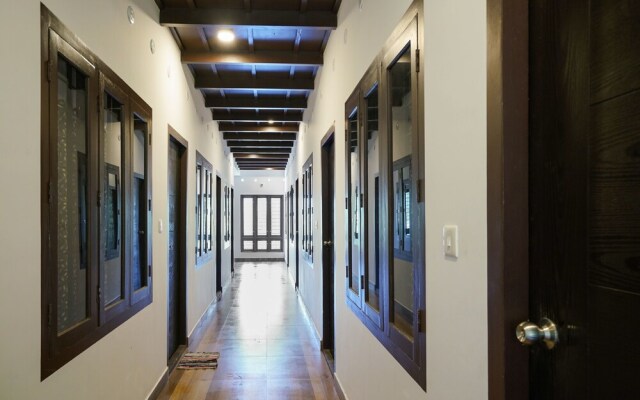 OYO 16158 Firdows Homes Adimali