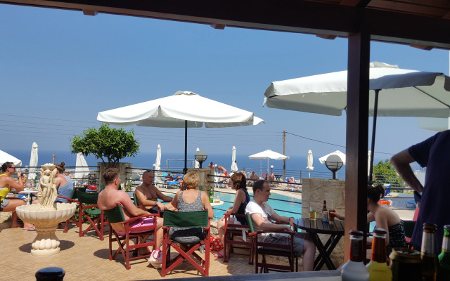Amazones Village Suites