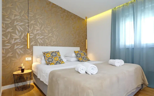 Apartment on Ugljan With Pool & Sandy Beach