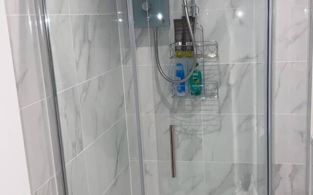 Fresh and Modern 2 Bed Flat Birmingham