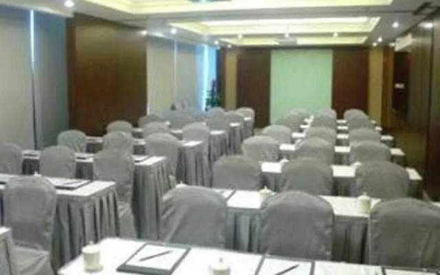 Best Western Grand Sky International Hotel