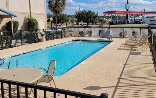 Days Inn Tifton