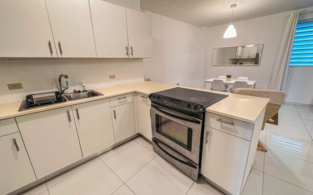 Arecibo Hotel 2106