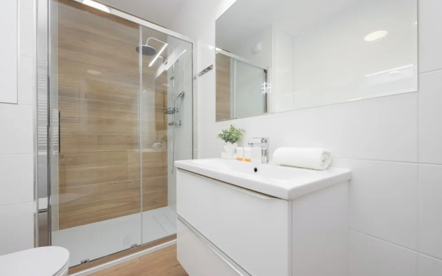 Workspace With Parking by Renters