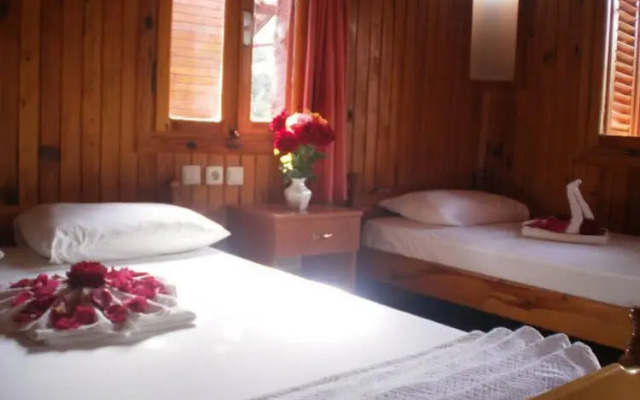 Toll Hotel