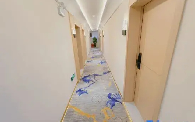 Yueting Hotel (Zhongjiang Kuishan Park)