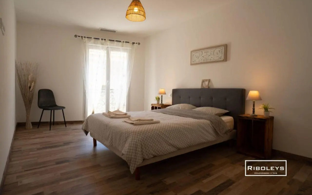 Sublime Loft de 130m² calme à Vias-Village