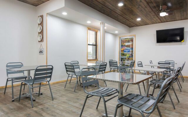 Rodeway Inn Broken Bow - Hochatown