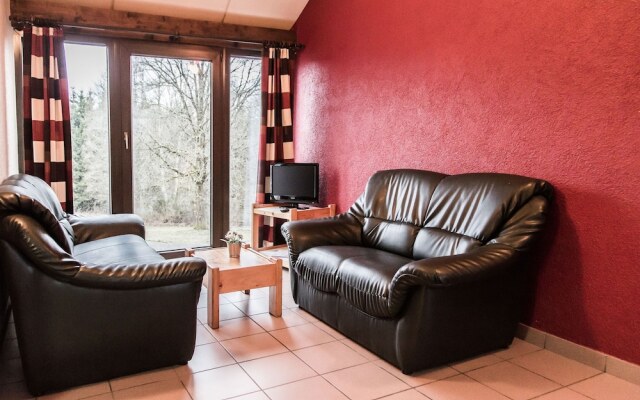 Tidy holiday home with a terrace located in the Ourthedal