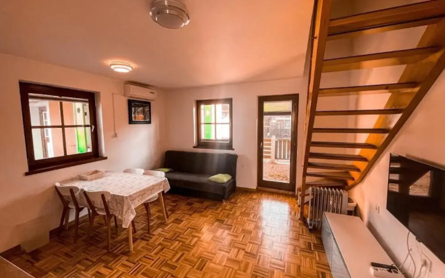 Mad House Apartment 1, Terme Čatež