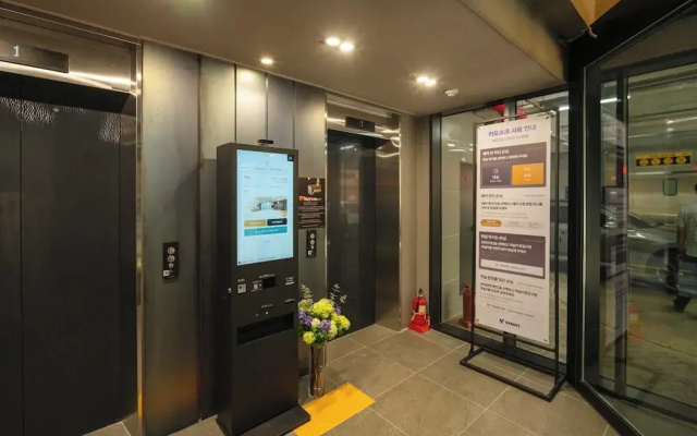Shinchon Mayven Hotel