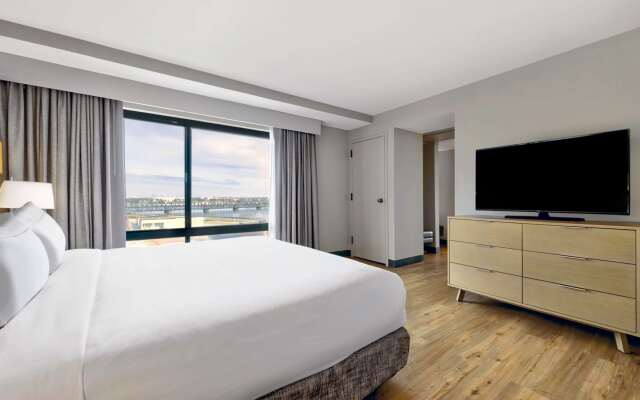 DoubleTree by Hilton Davenport