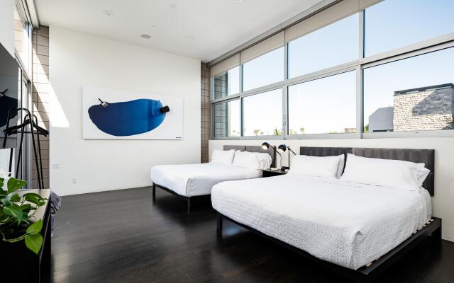 Old Town Scottsdale Iconic Modern Mansion