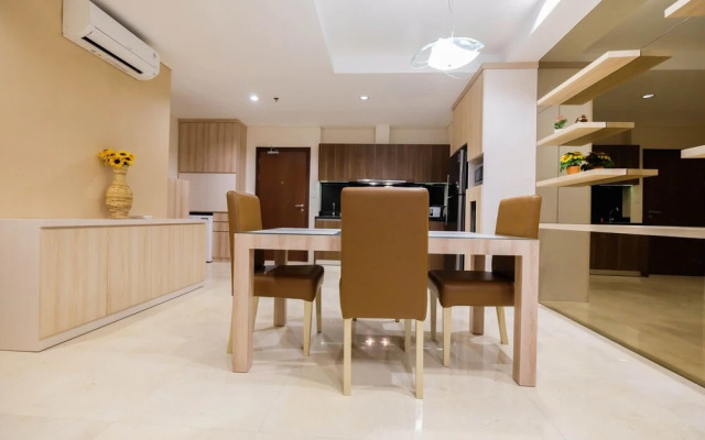 2BR Cozy and Modern L'Avenue Apartment