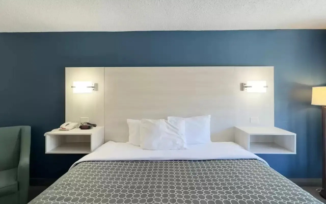 Suburban Studios McDonough South I-75