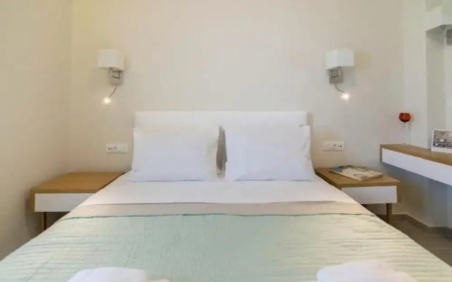 Sonja Apartments