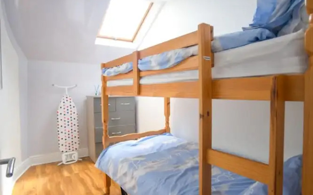 The Bells HOT TUB on Private Terrace Apartments