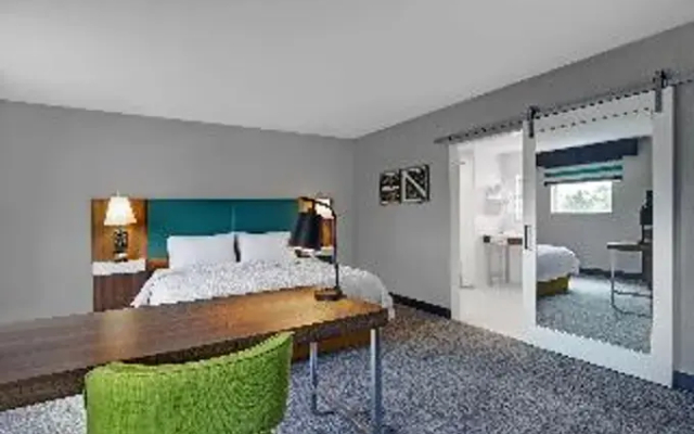 Hampton Inn & Suites Belleville