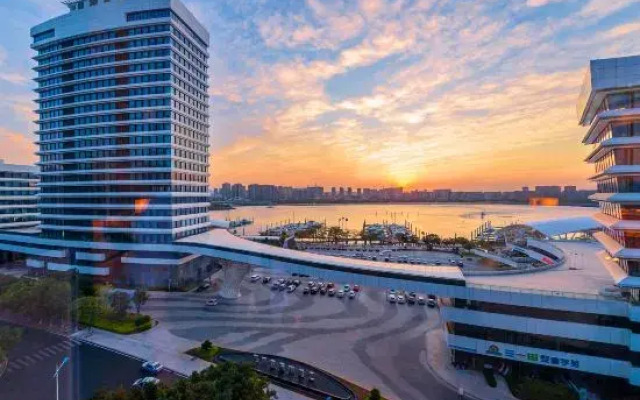 Yansu Hotel (Xiamen Wuyuanwan Branch)