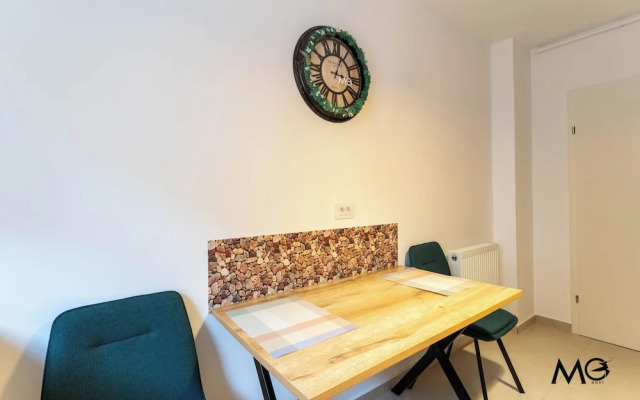 MoHost Sabina - Luxury with Balcony