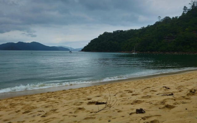 Apartamento super mobilhado com piscina e churrasqueira