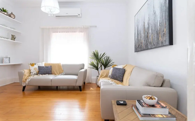 Charming 3BR Sandstone Haven