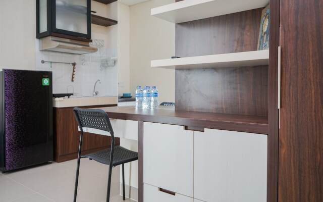 Comfort And Elegant Studio Apartment At B Residence