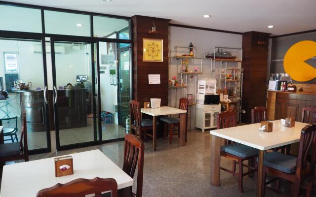 Karon Living Room