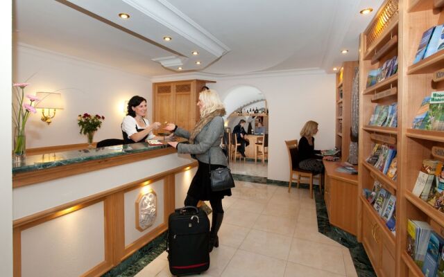 Hotel Bonnschloessl