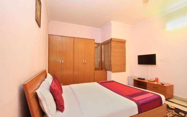 OYO 10022 Hotel Oak Castle