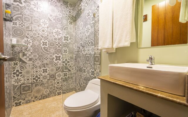 Joint Boutique Hotel