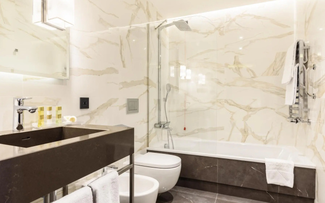 Best Western Premier Trocadero La Tour