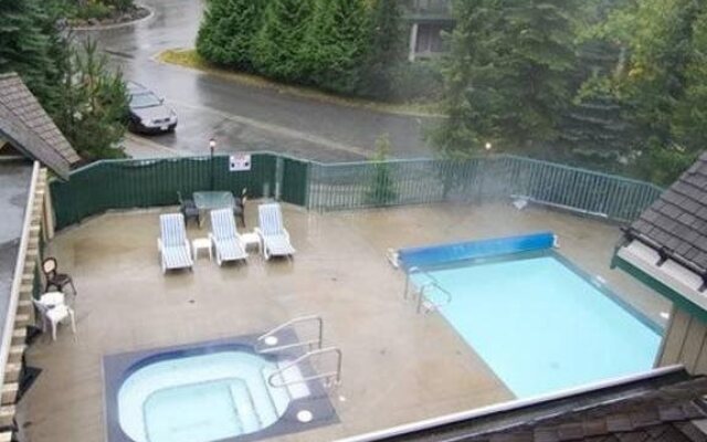 Whistler Vacation Club at Twin Peaks