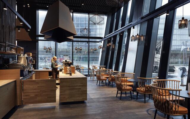 Crowne Plaza Copenhagen Towers by IHG