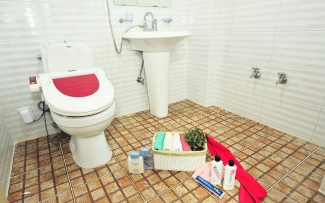 Yangyang Beopsusanjang Pension