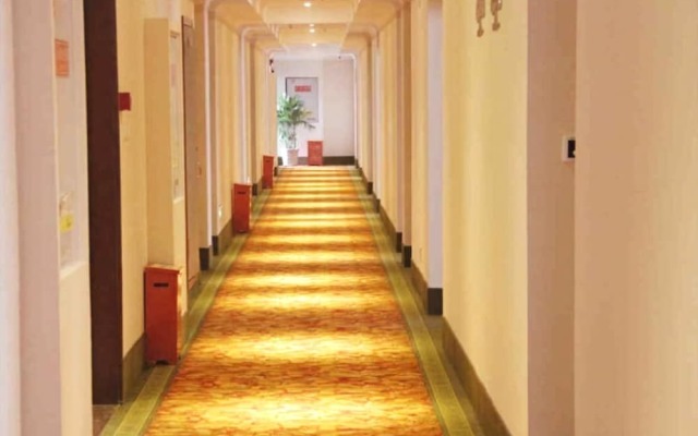 GreenTree Inn Chongqing North Railway Station Express Hotel