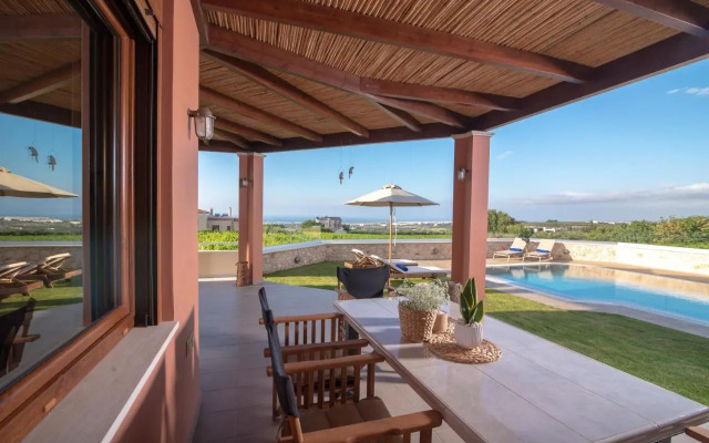 Cretan Vineyard Hill Villa 2