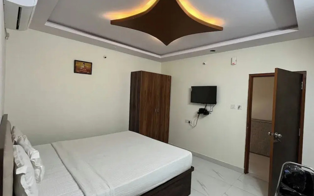 Hotel Royal Garuda Palace