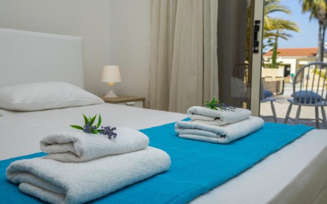 Beachfront Villa Meneou 5