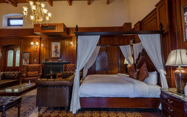 Cecil by Pearl Continental